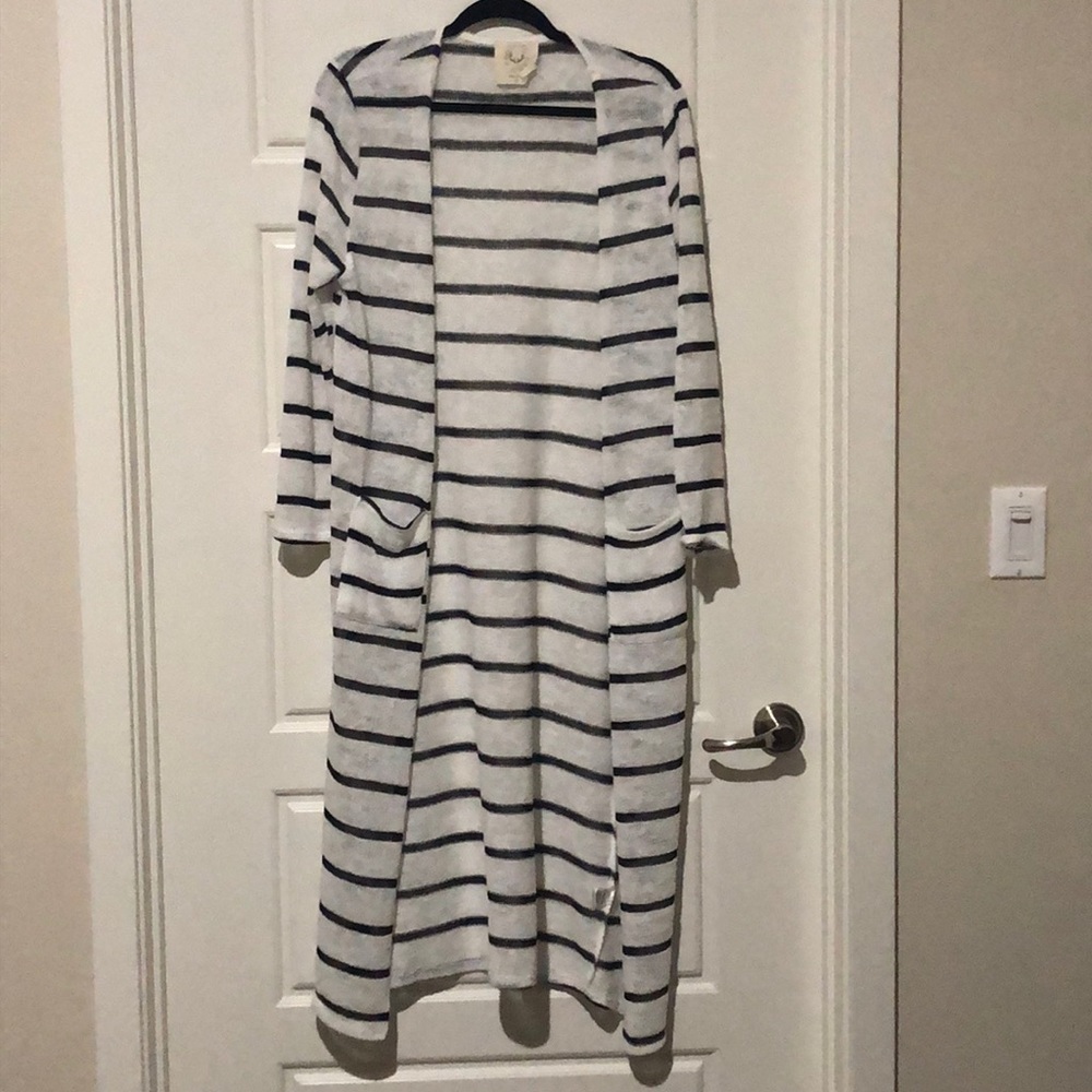 Long sleeved open front duster cardigan